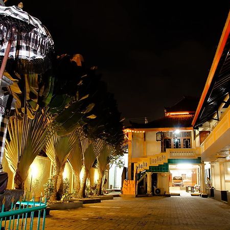 Mataram Hotel Экстерьер фото